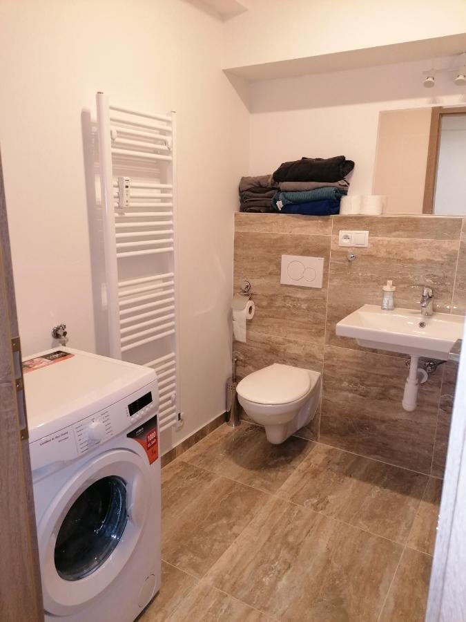 Brand New Studio Apartment #51 With Free Secure Parking In The Center 프라하 외부 사진