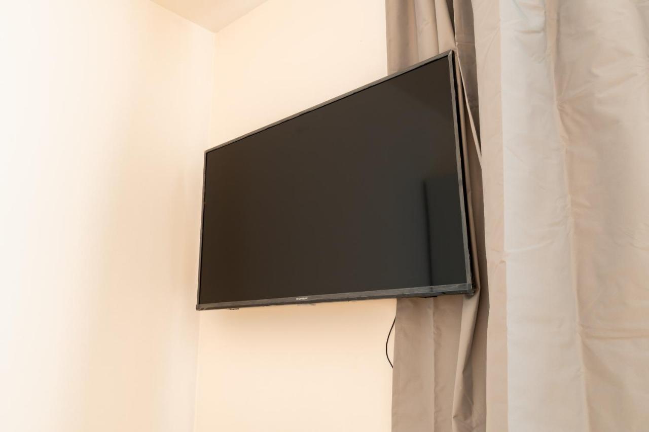 Brand New Studio Apartment #51 With Free Secure Parking In The Center 프라하 외부 사진